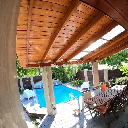Medences Luxus Haziko Balatonudvariban Apartment *